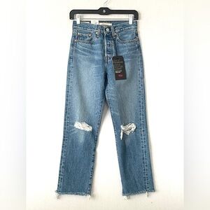 Levi's Wedgie Straight Jeans in Uncovered Truth Size 24